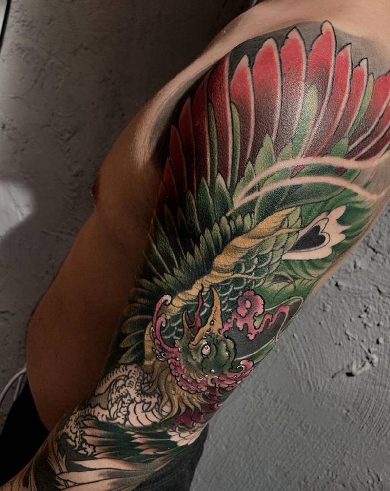 凤凰花臂纹身图片_手臂臀部新传统纹身图案