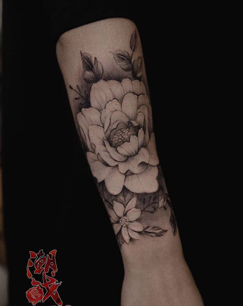 素雅花纹身图片_手臂点刺花纹身图案