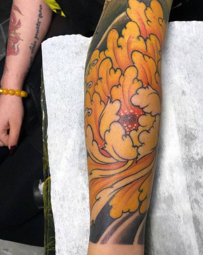 牡丹纹身图片_手臂新传统纹身图案