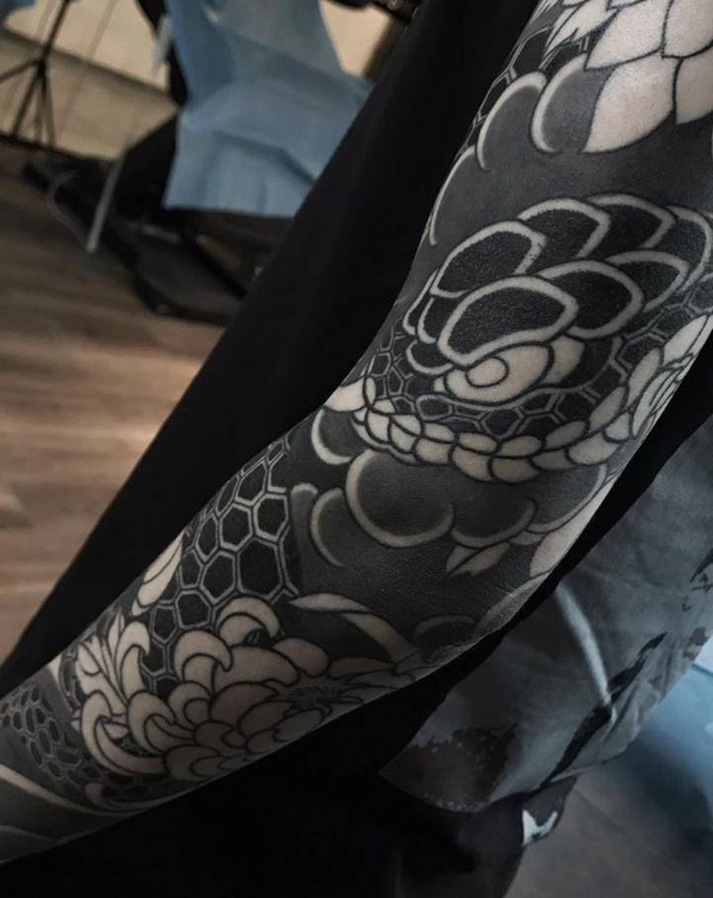 HONG TATTOO 老传统纹身图片_手臂老传统纹身图案