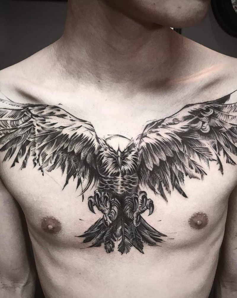 鹰纹身图片_胸部点刺纹身图案