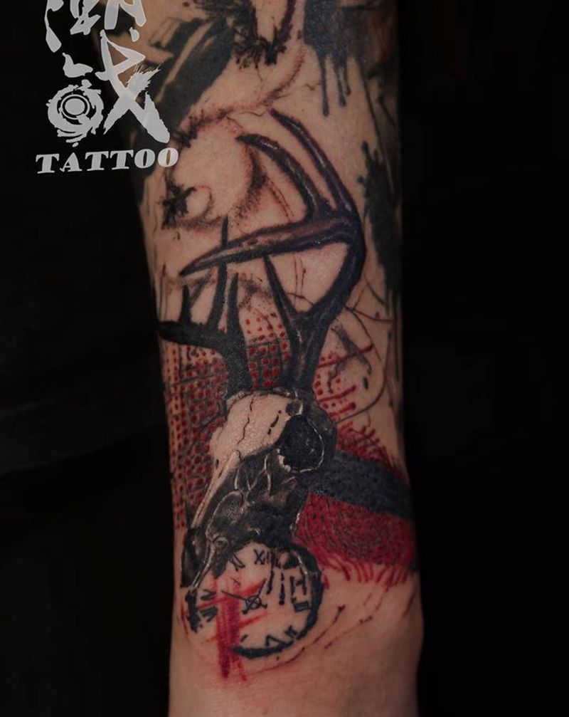 涂鸦羊头纹身图片_手臂点刺水彩涂鸦羊头纹身图案