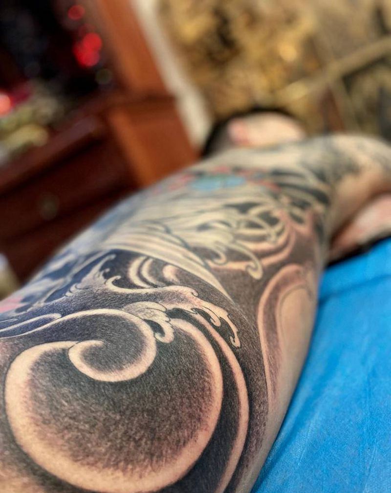 满背老式纹身添加修改纹身图片_背部新传统纹身图案