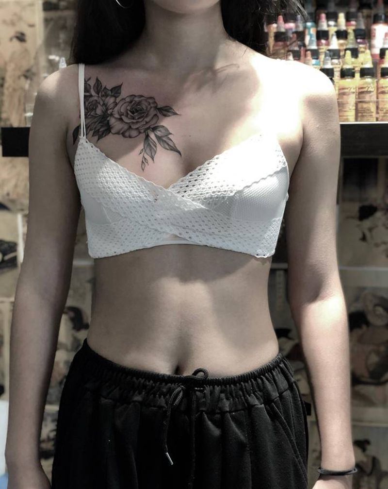 素花纹身图片_肩部胸部图腾几何素花纹身图案