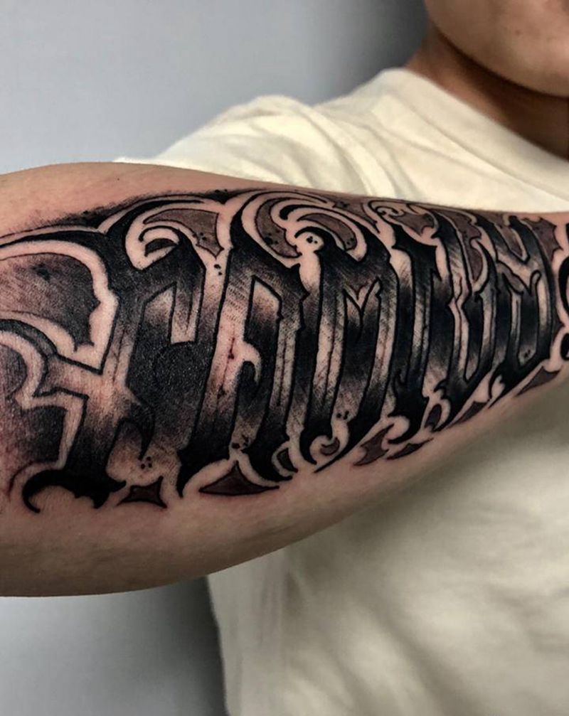 花体字纹身图片_手臂花体字图腾纹身图案