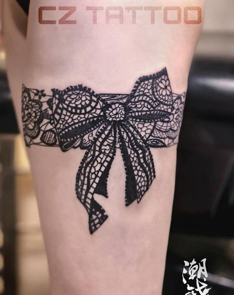 蕾丝腿环纹身图片_腿部欧美写实点刺蕾丝性感纹身图案