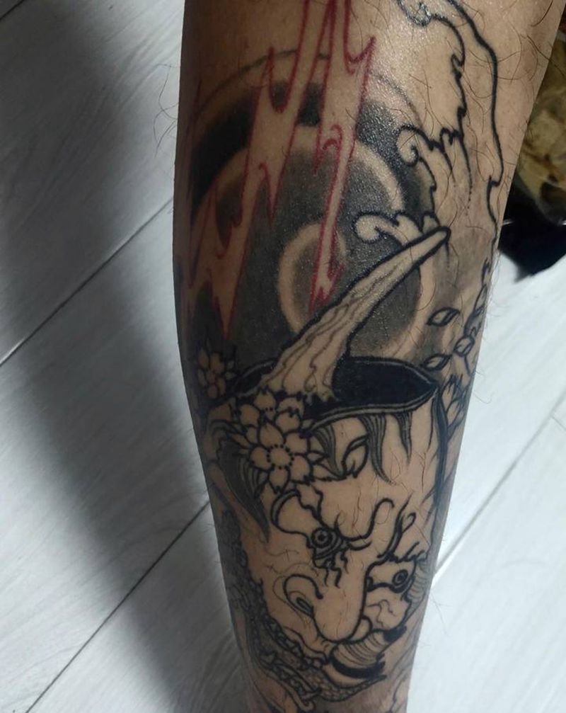 般若纹身图片_腿部新传统纹身图案