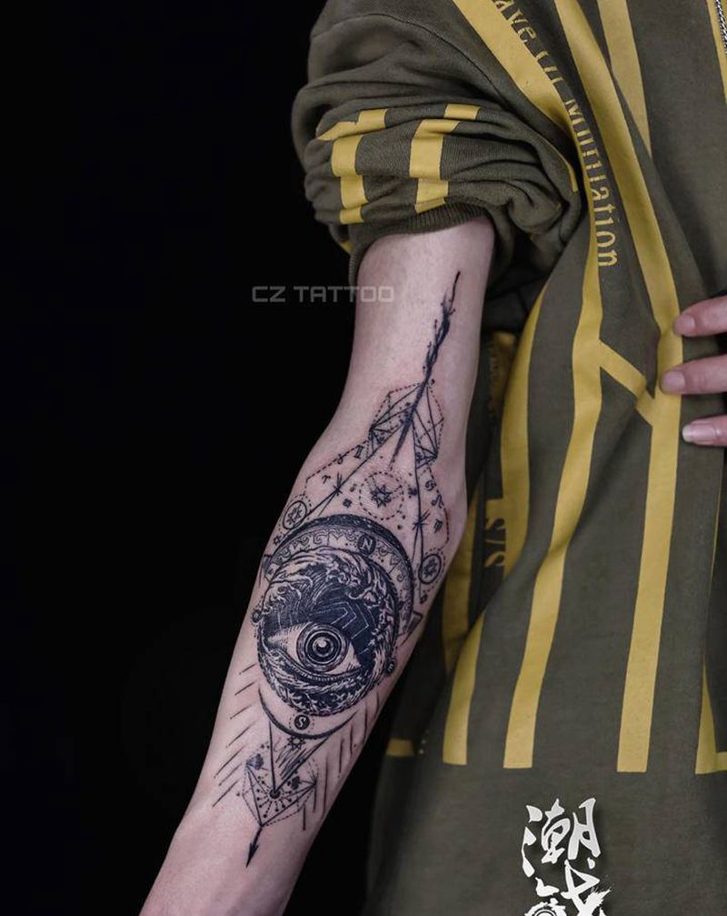 几何之眼纹身图片_手臂几何点刺全视之眼纹身图案