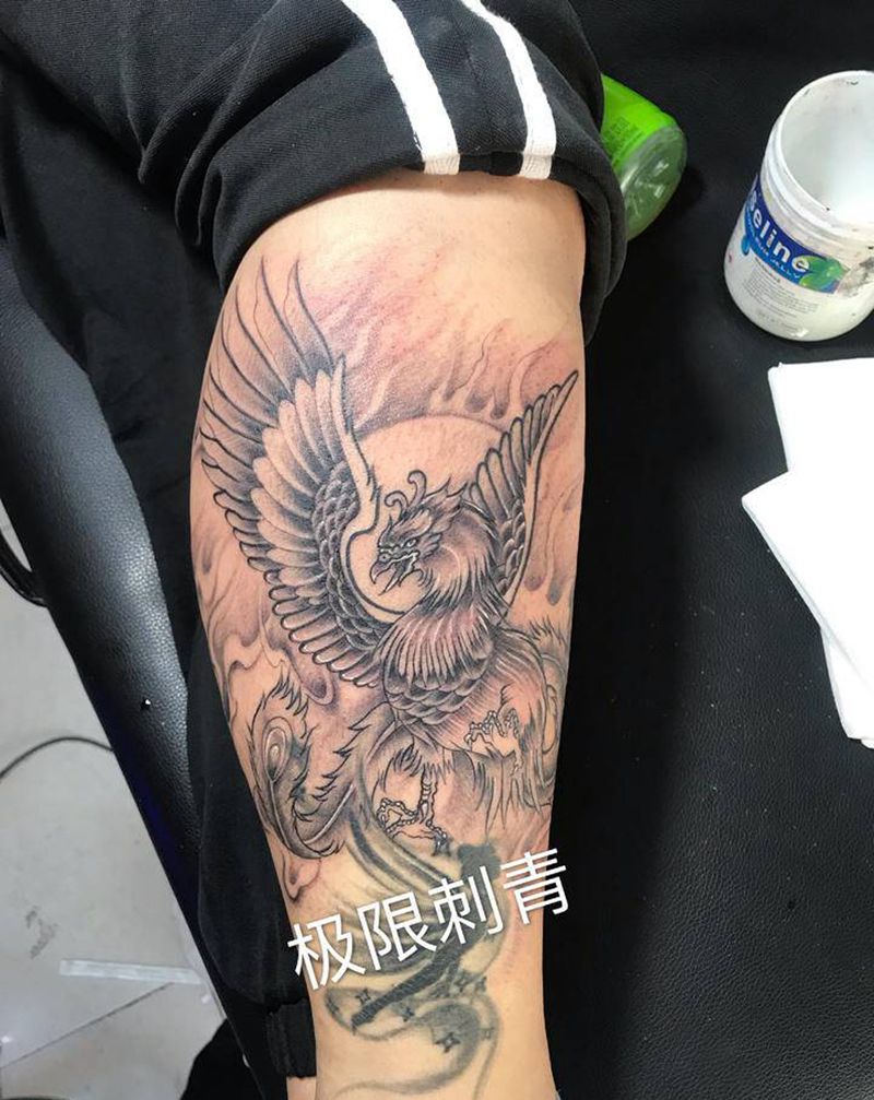 凤凰纹身图片_腿部纹身图案