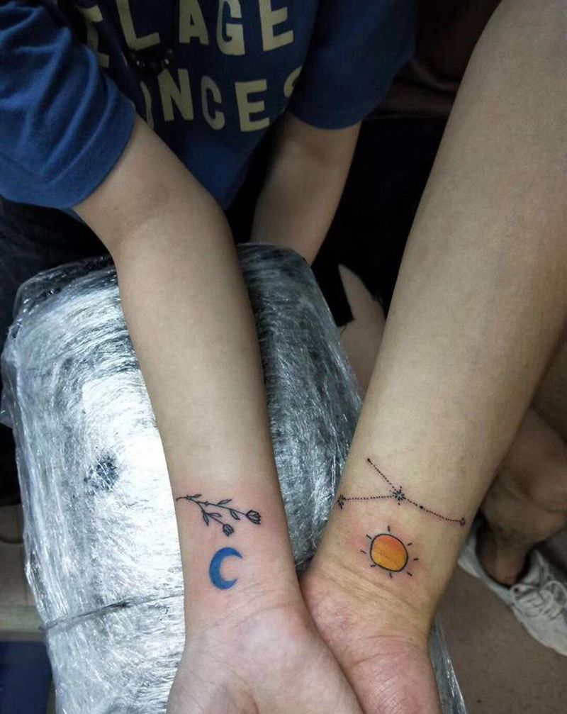 情侣纹身图片_手部纹身图案