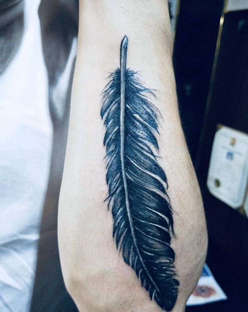 羽毛纹身图片_手臂纹身图案