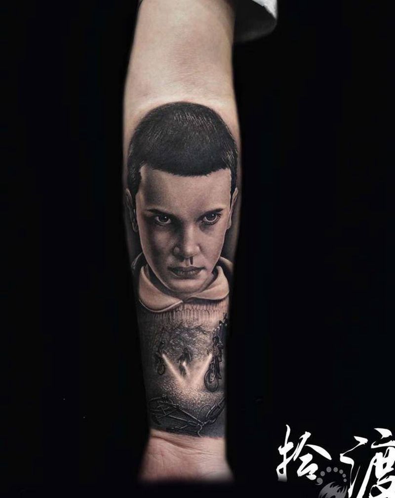 《奇怪物语》纹身图片_手臂手部欧美写实点刺纹身图案