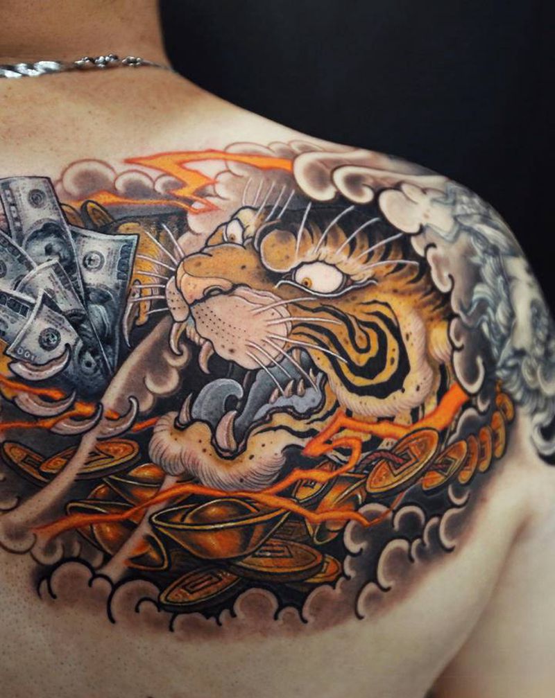 金钱与权利纹身图片_肩部颈部老传统新传统纹身图案