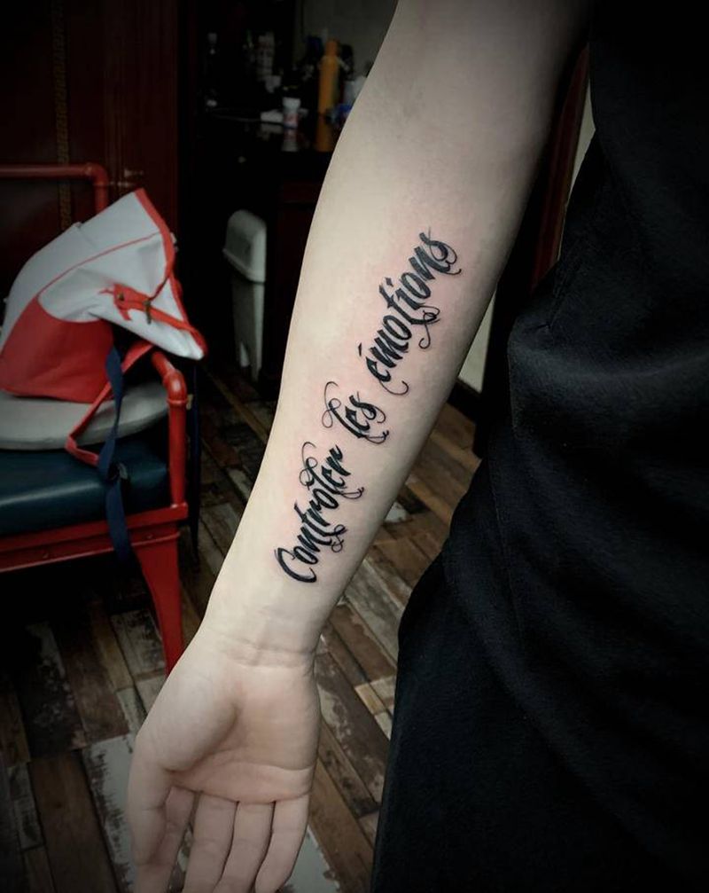 control mood纹身图片_手臂花体字纹身图案