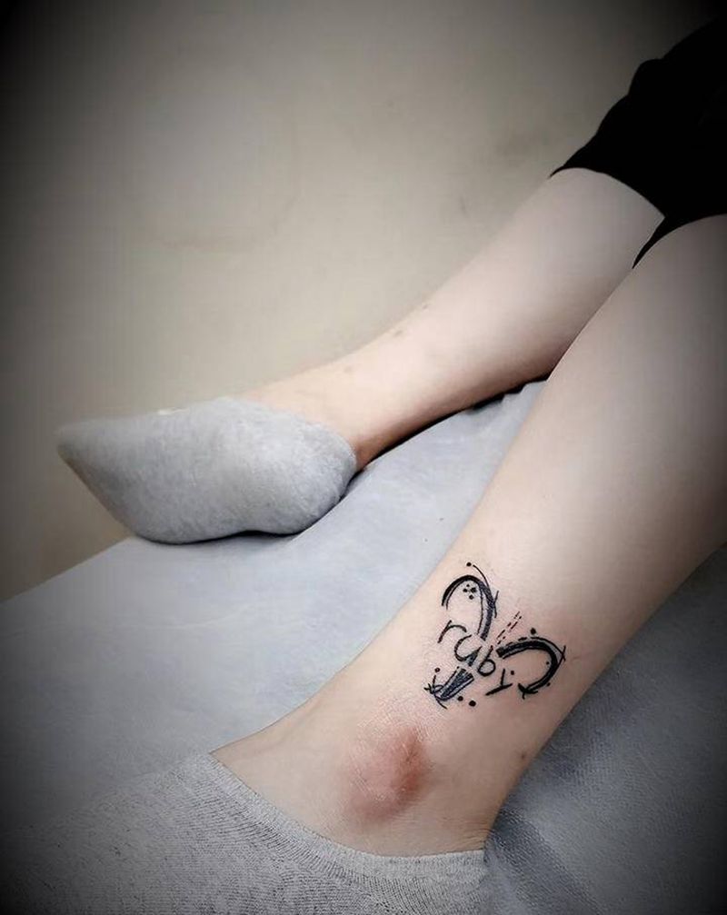 白羊座♈️纹身图片_脚部纹身图案