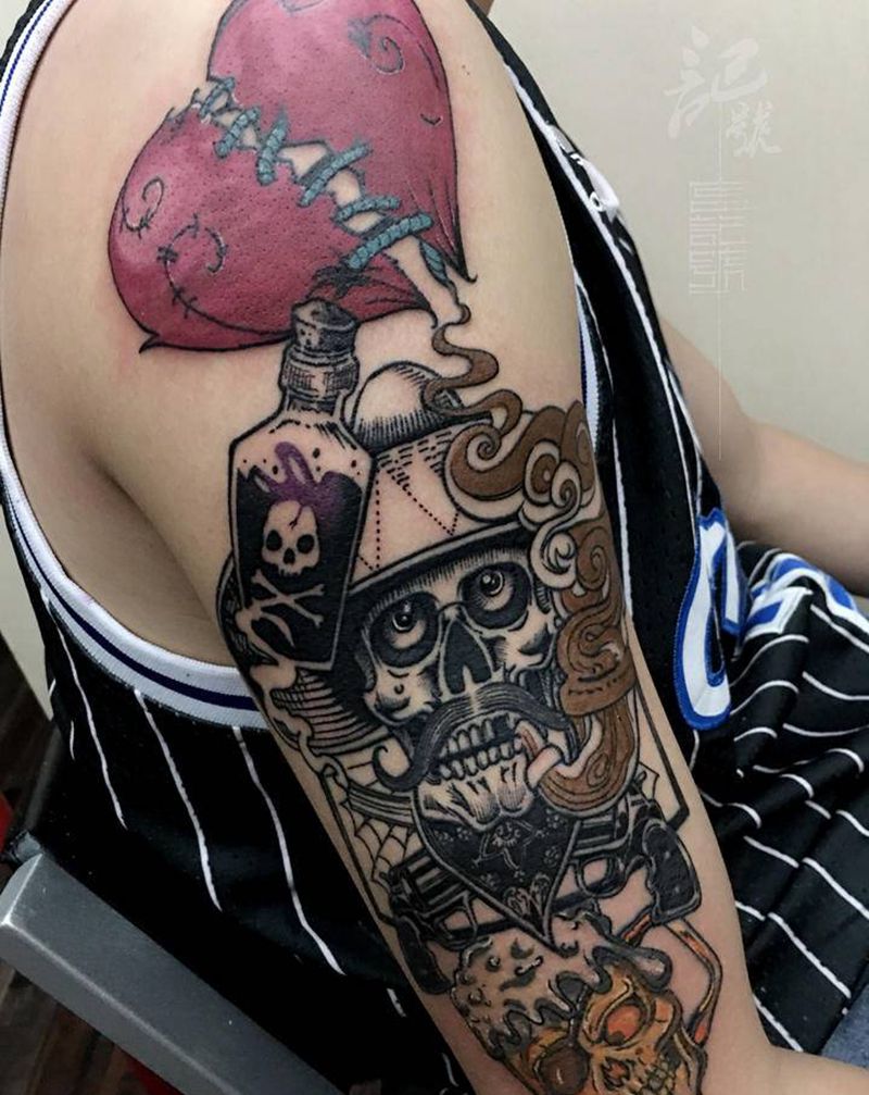 看上去是个性图案实则是人生经历纹身图片_手臂腿部Old School纹身图案