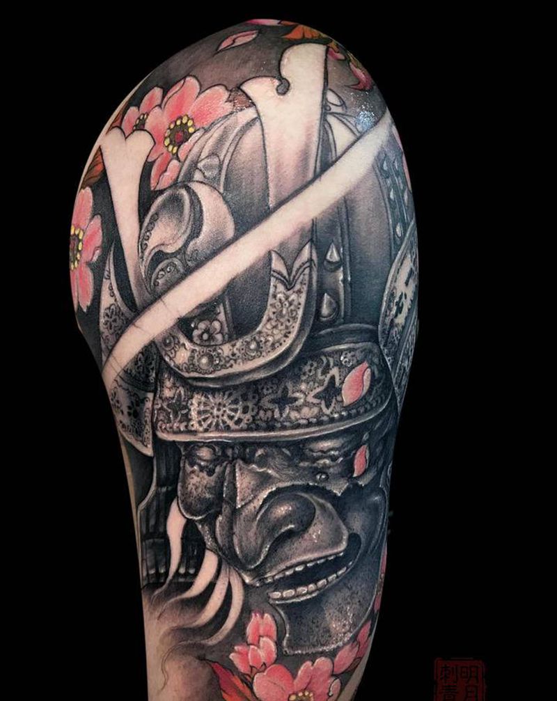 鬼武士纹身图片_手臂新传统武士骷髅盔甲纹身图案