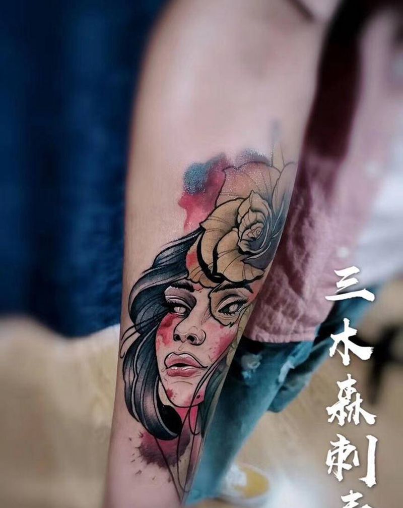 外女纹身图片_手臂水彩纹身图案