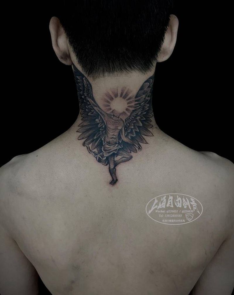 天使纹身图片_颈部点刺欧美写实权志龙天使纹身图案