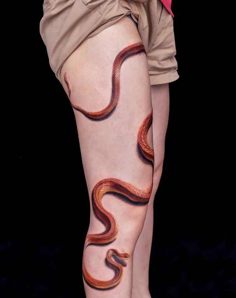 玉米蛇纹身图片_腿部欧美写实纹身图案