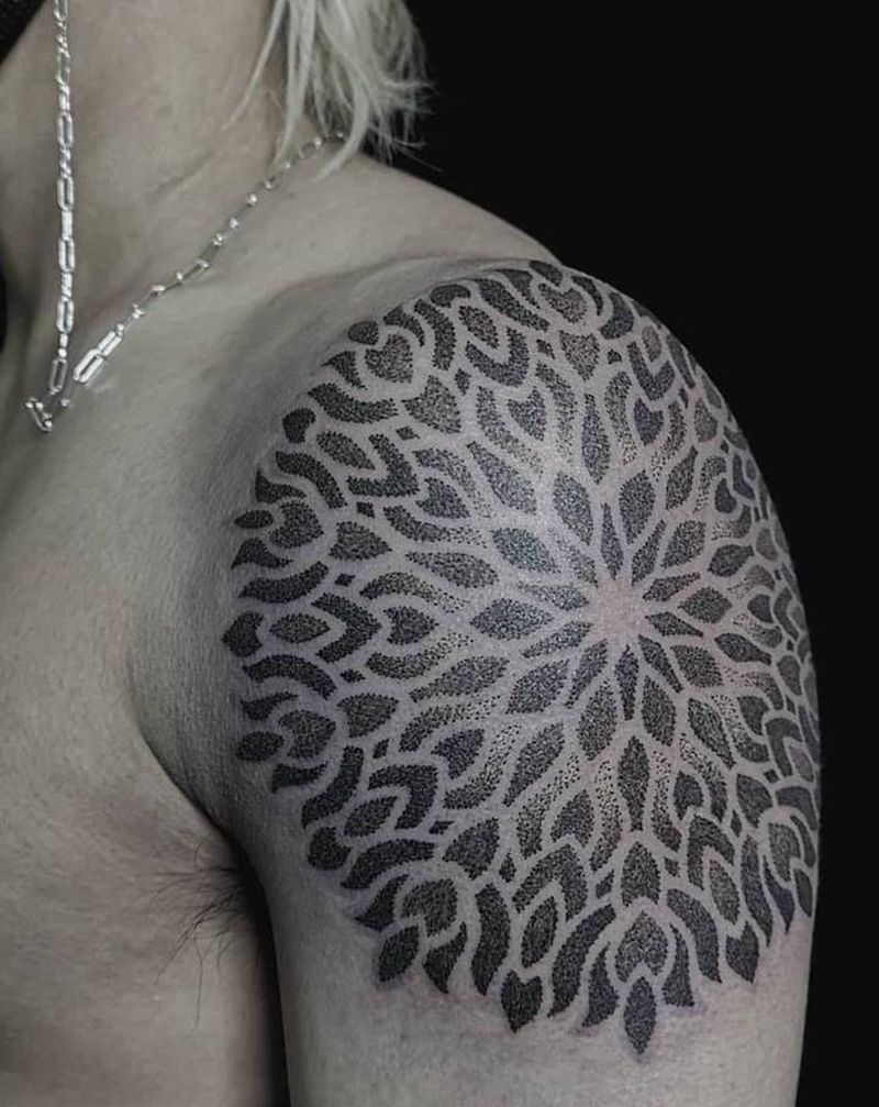 mandala纹身图片_手臂点刺纹身图案