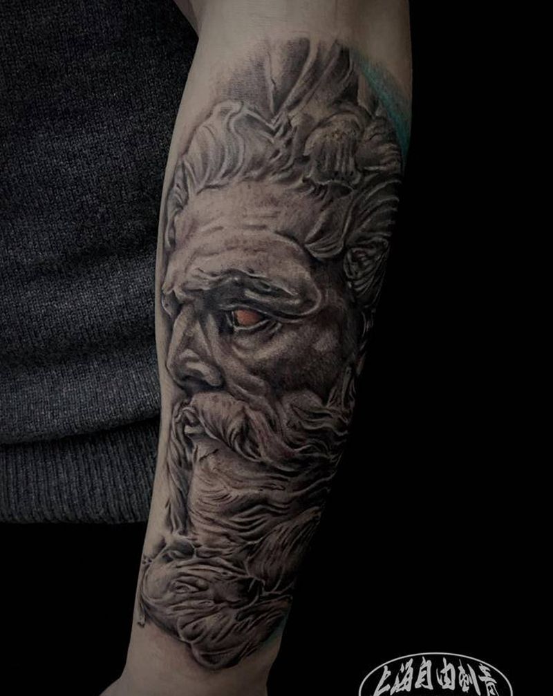 波赛冬纹身图片_手臂欧美写实波赛冬纹身图案