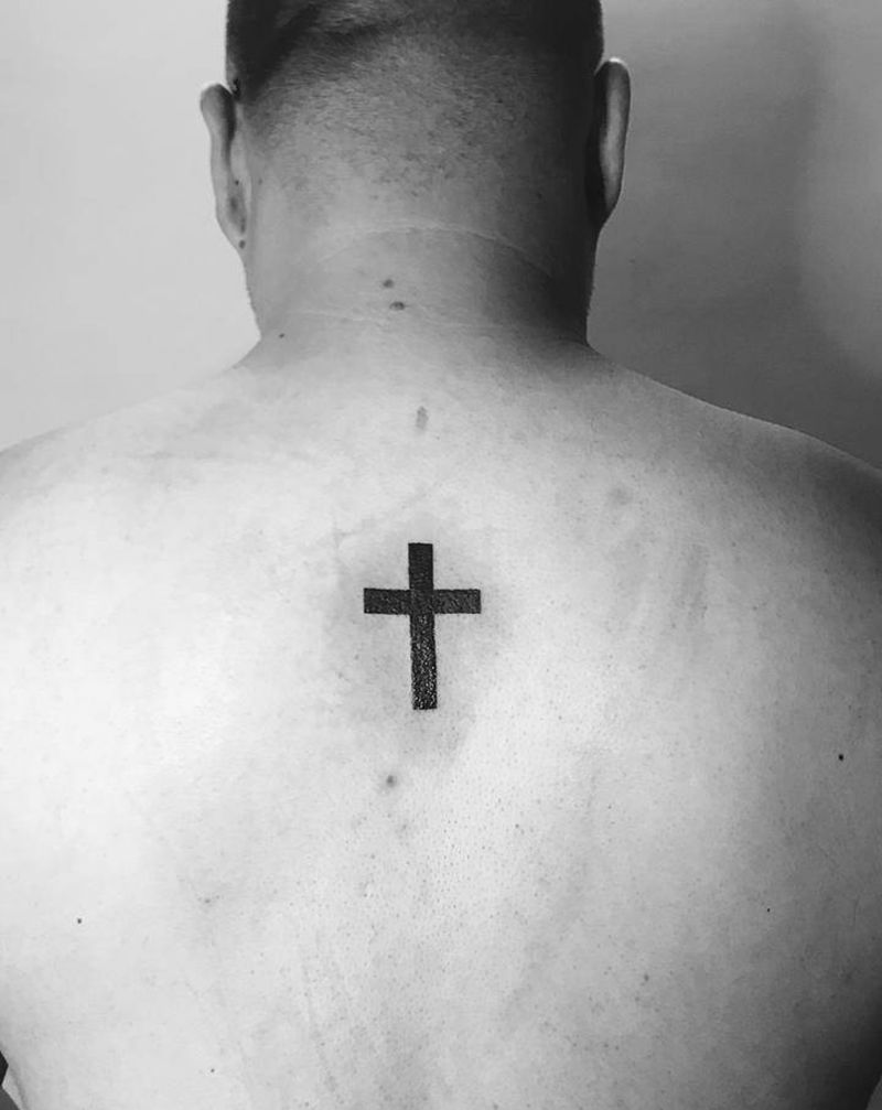 信仰一纹身图片_背部图腾纹身图案