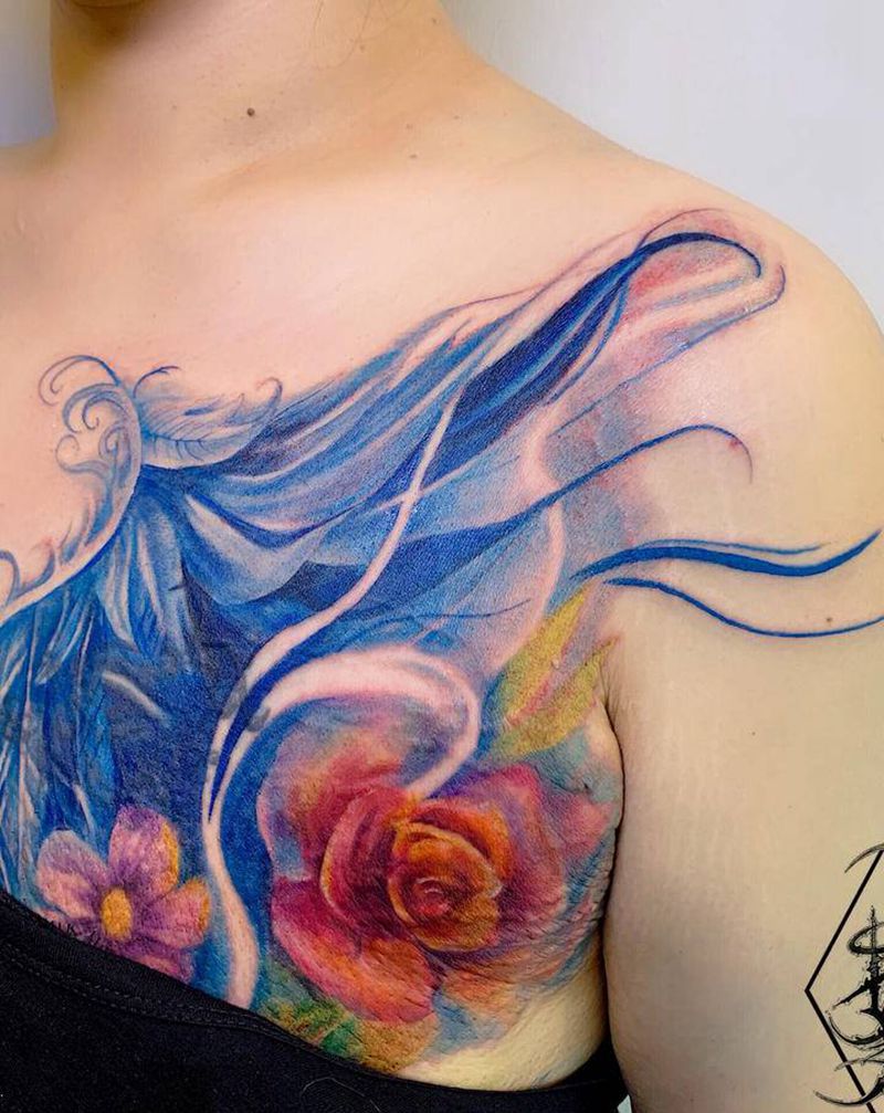 翅膀遮盖纹身图片_胸部水彩翅膀纹身图案