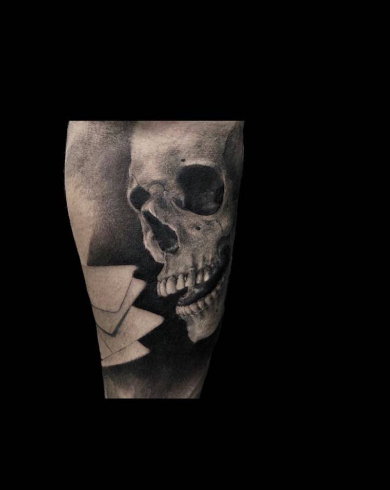 骷髅纹身图片_手臂欧美写实纹身图案