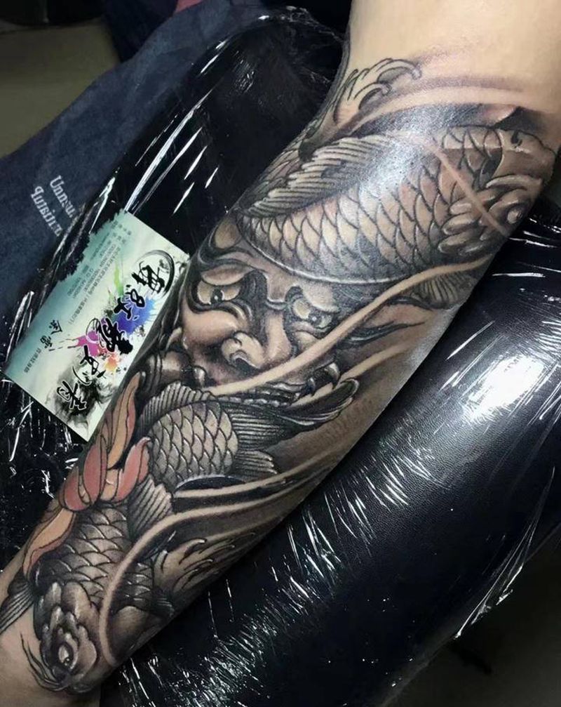 班若鱼纹身图片_手臂老传统纹身图案
