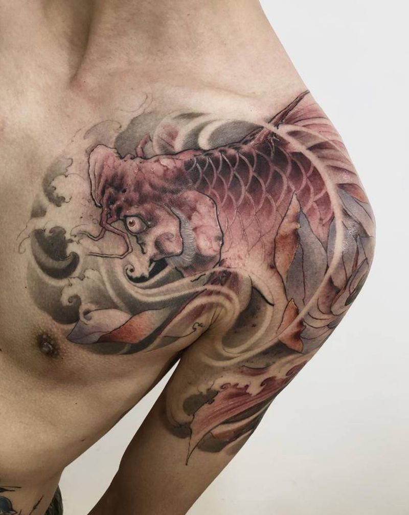 大鱼纹身图片_肩部胸部新传统纹身图案