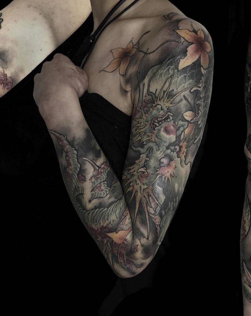 龙纹身图片_手臂新传统纹身图案