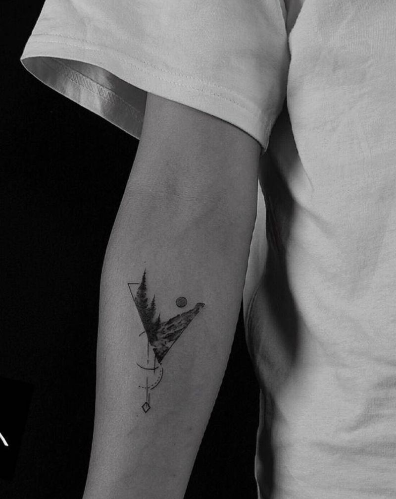 几何纹身图片_手臂几何纹身图案