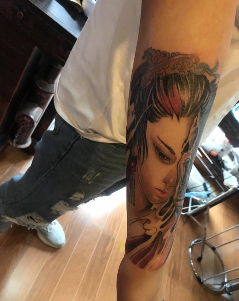 艺伎纹身图片_手臂新传统纹身图案