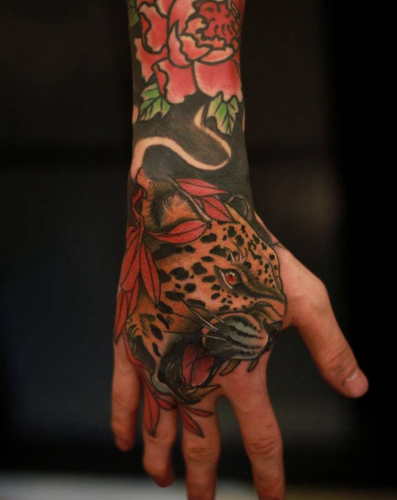 school  豹子纹身图片_手部New SchoolOld School纹身图案