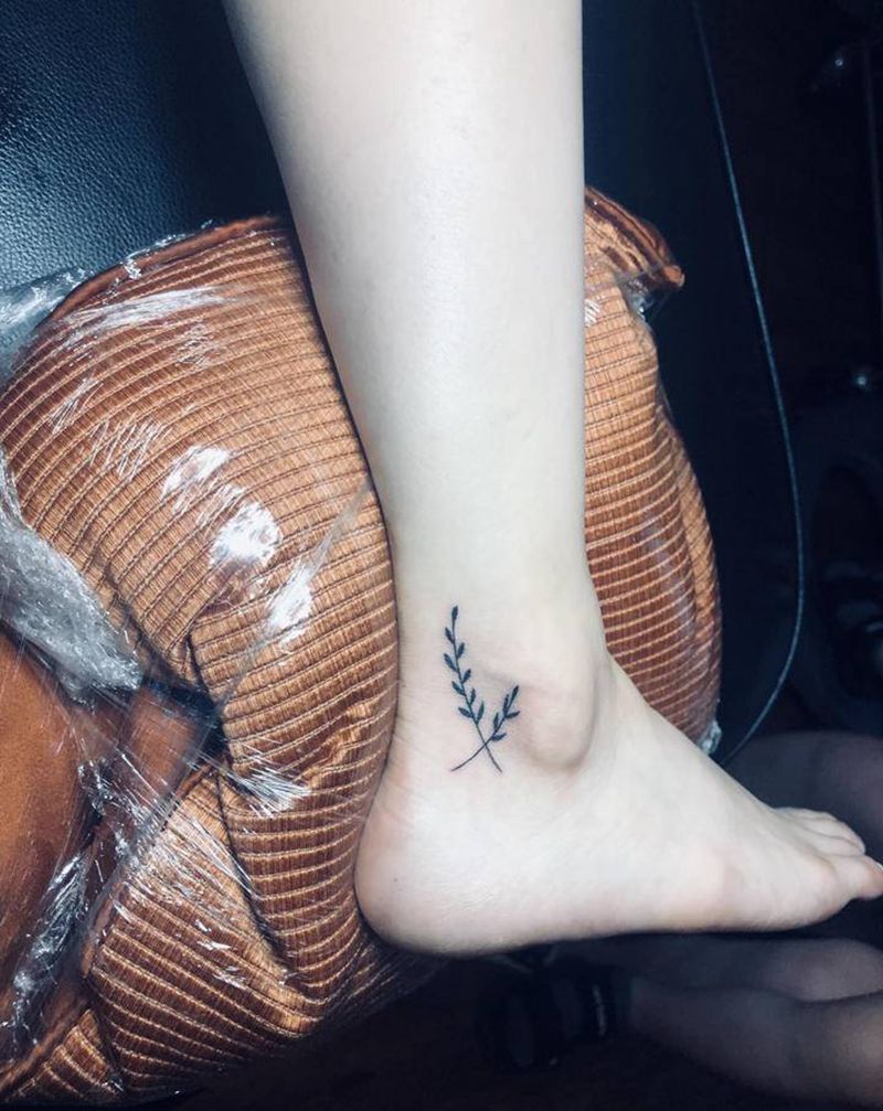 橄榄枝  脚踝纹身图片_脚部纹身图案