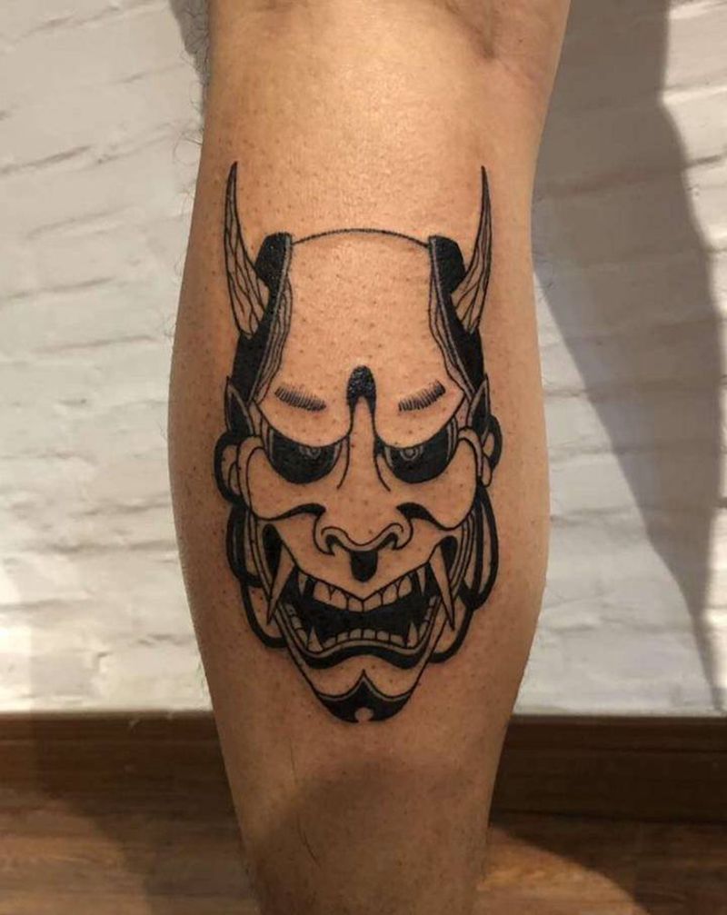 最近工作：般若纹身图片_腿部老传统纹身图案