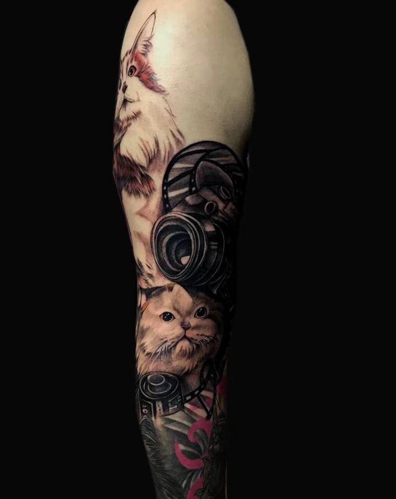 猫纹身图片_手臂欧美写实水彩纹身图案