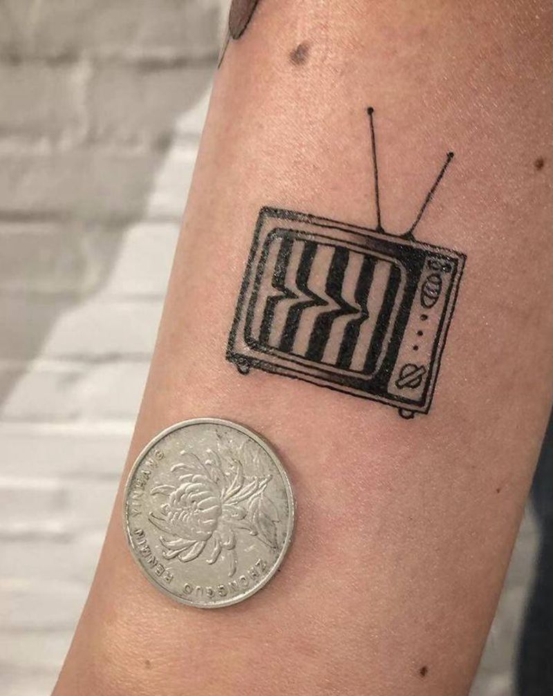 最近小图纹身图片_手臂几何纹身图案