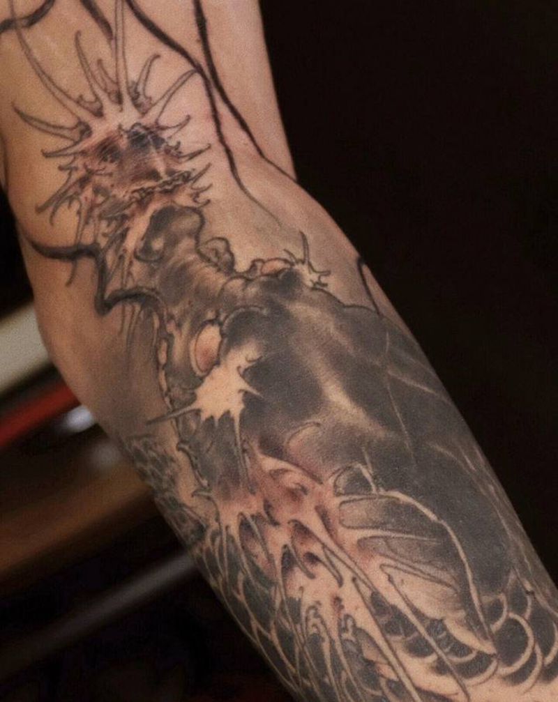 50%纹身图片_手臂新传统纹身图案