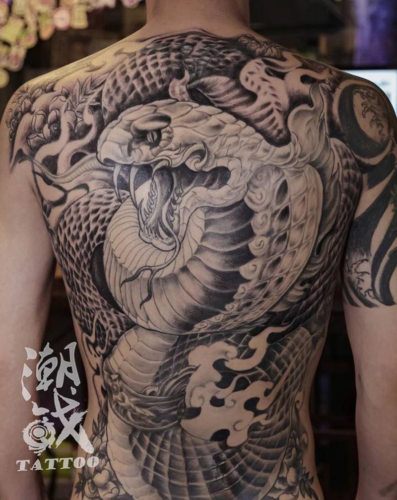 传统满背 历时8个月、4次纹身图片_背部新传统纹身图案