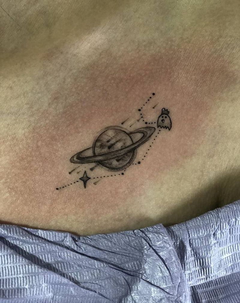 小清新纹身图片_胸部纹身图案