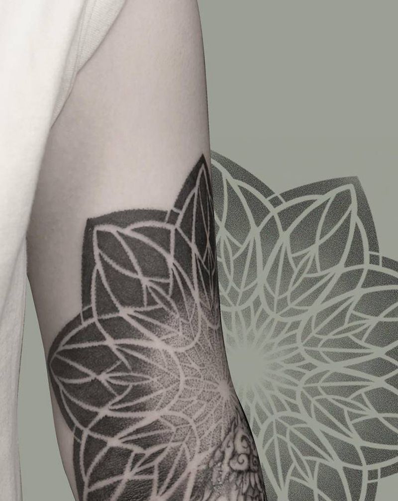 进度纹身图片_手臂图腾点刺纹身图案