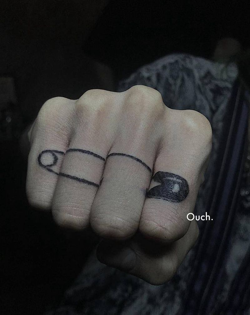 回形针纹身图片_手部纹身图案