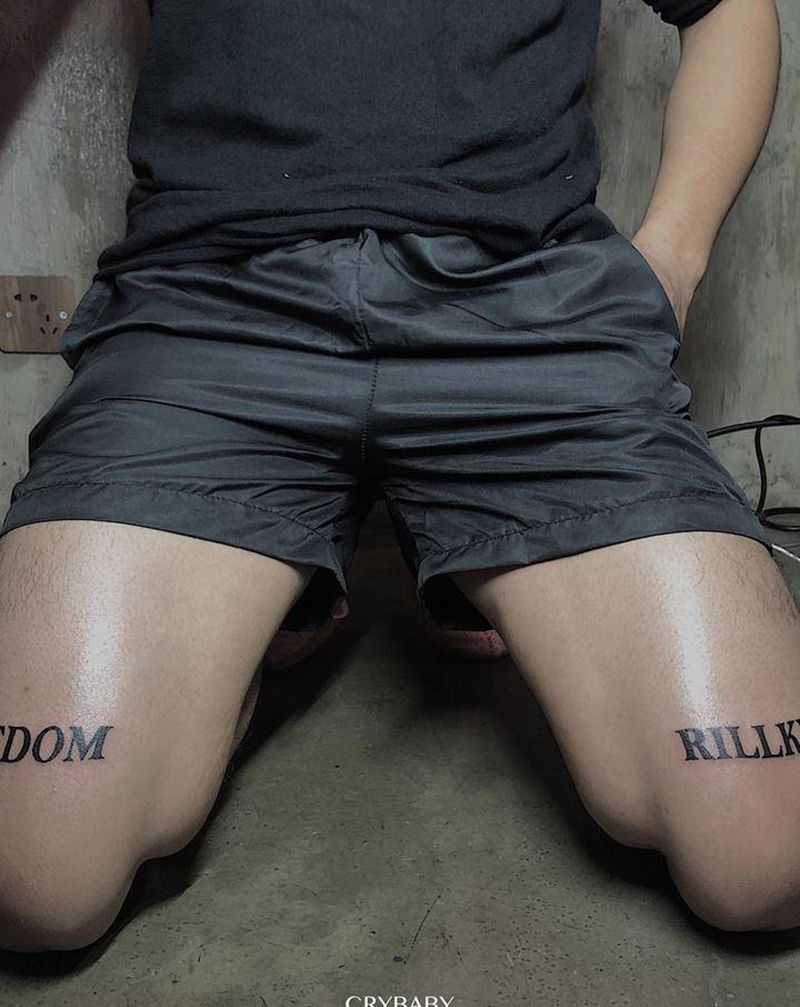 字母纹身图片_腿部纹身图案