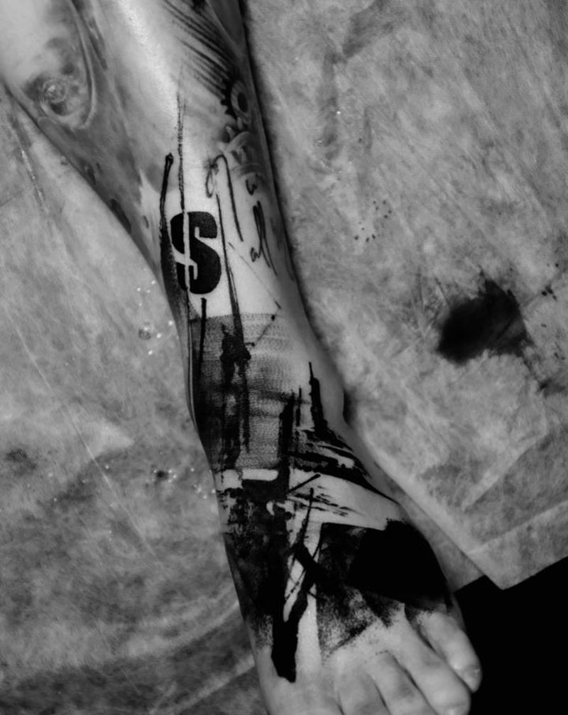 脚背纹身图片_腿部脚部水墨几何纹身图案