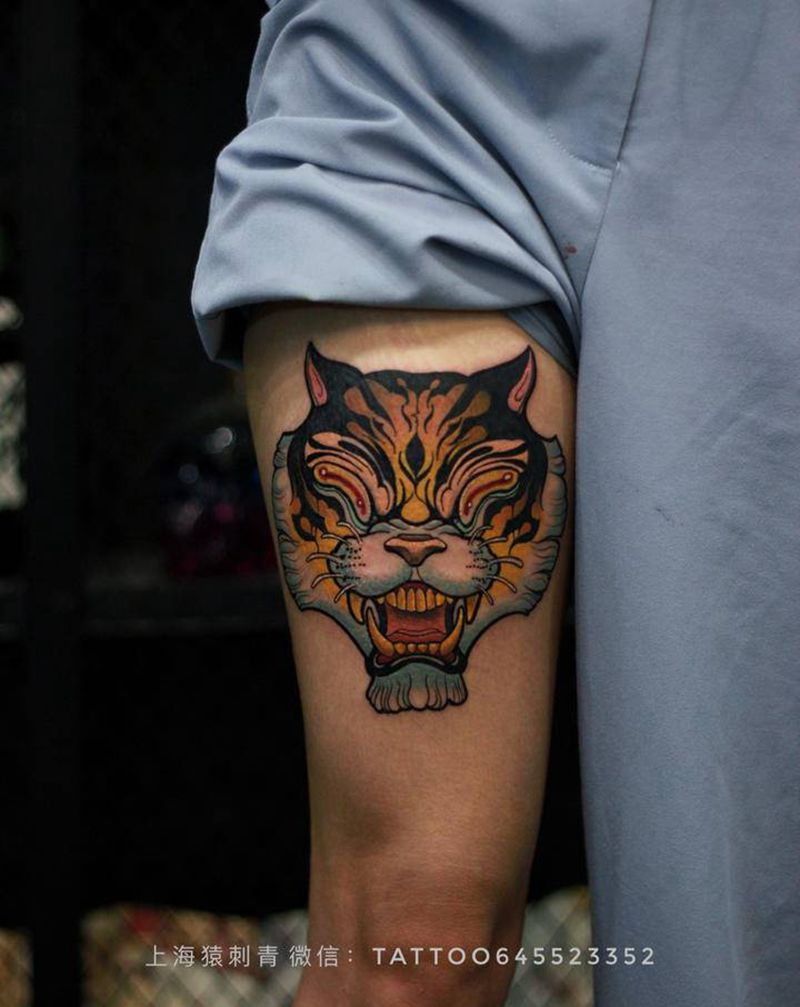 newschool 老虎纹身图片_脚部New School纹身图案