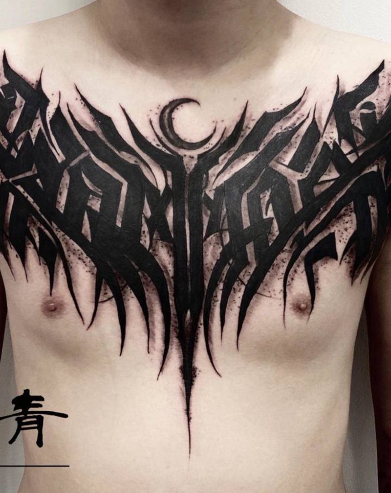 哥特字体花胸纹身图片_胸部花体字纹身图案