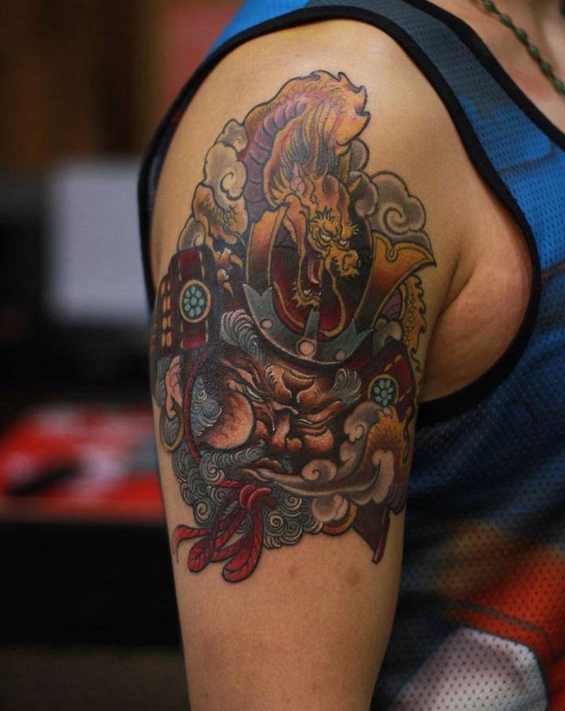 小达摩纹身图片_肩部New School纹身图案