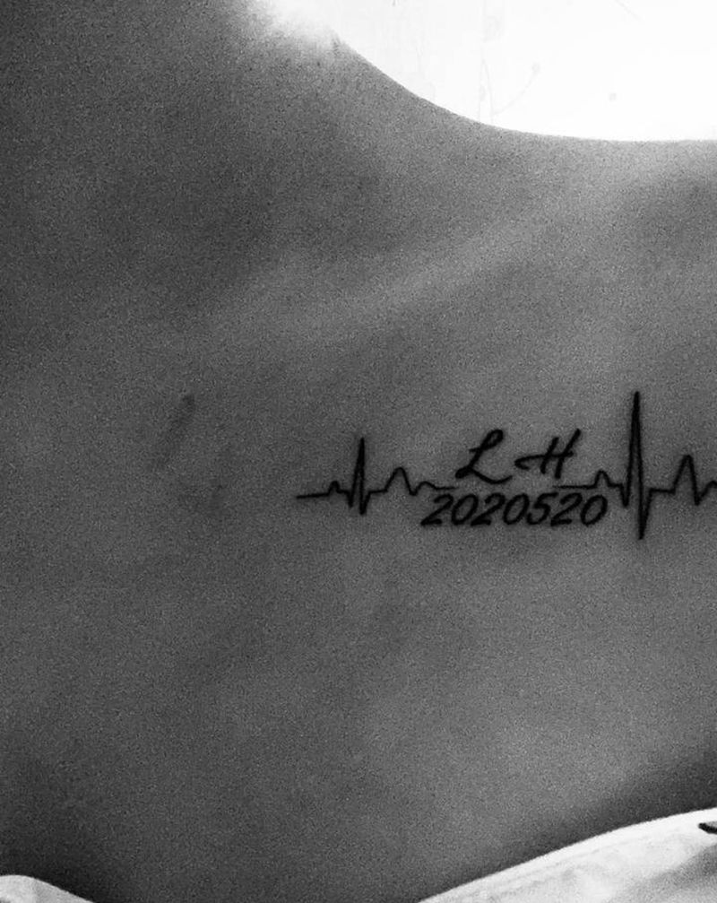 遮盖前男友系列纹身图片_肩部水墨纹身图案